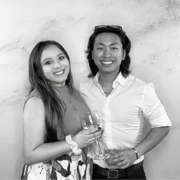 Hello, welcome to my closet! :) - Picture 1 of 5